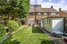 Binyon Crescent Stanmore HA7 photo 8