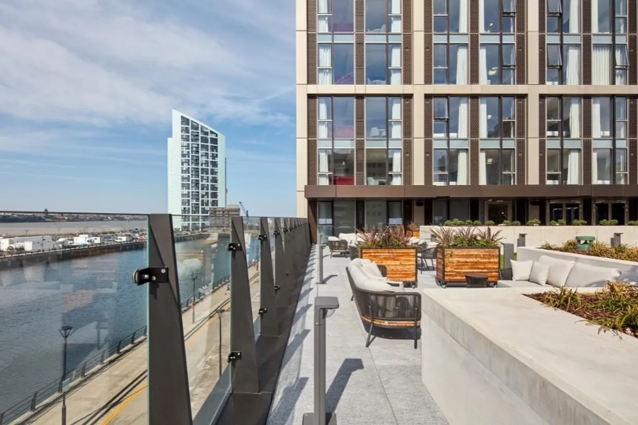 The Lexington, 3b William Jessop Way Liverpool L3 photo 4