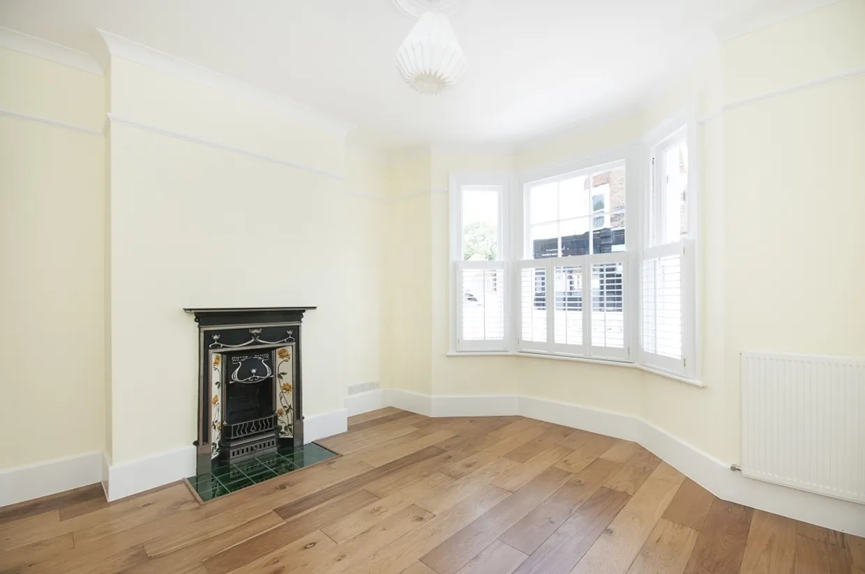 Allfarthing Lane London SW18 photo 5