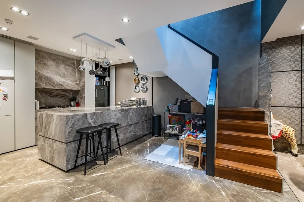 Pembroke Mews London W8 photo 11