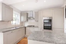 Allfarthing Lane London SW18 photo 6