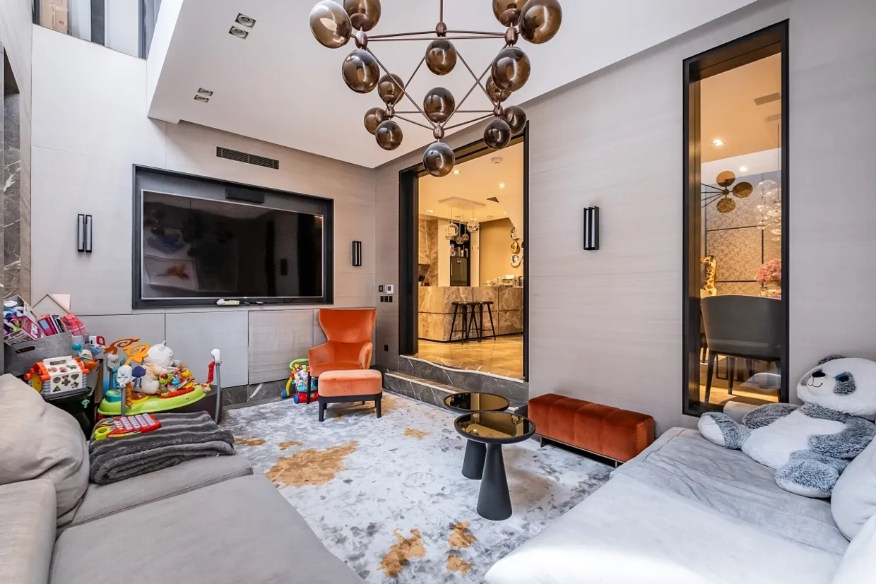Pembroke Mews London W8 photo 12
