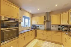 Blagdens Lane Southgate N14 photo 6