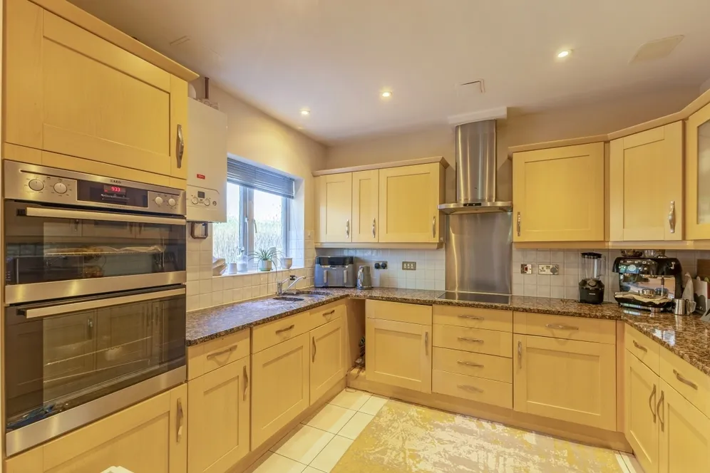Blagdens Lane Southgate N14 photo 6