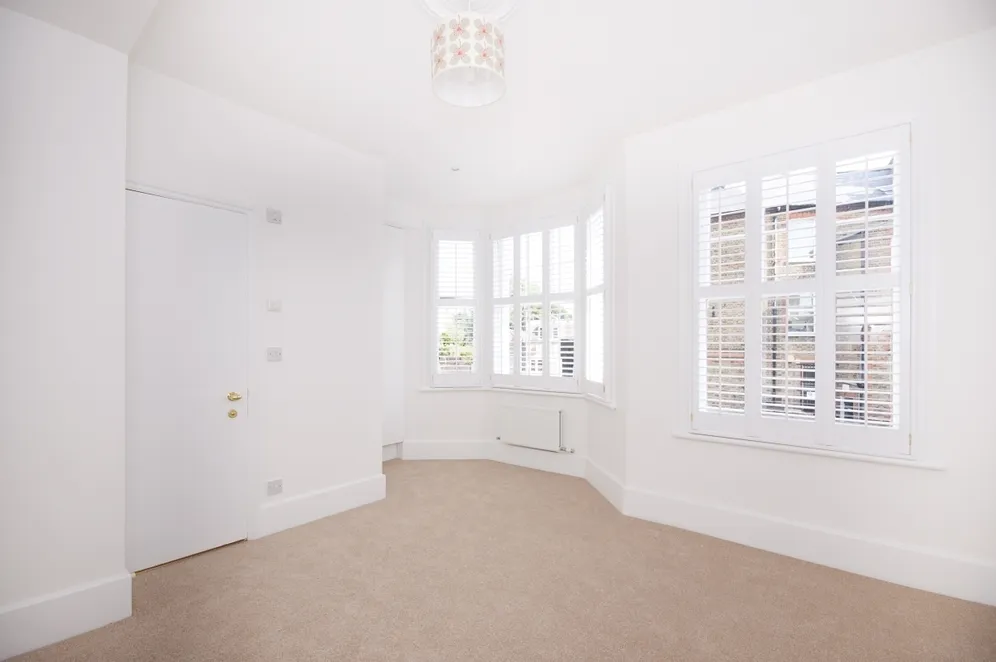 Allfarthing Lane London SW18 photo 7