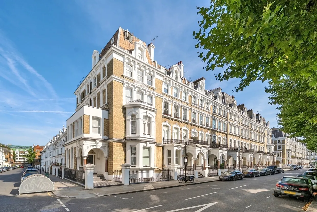 Redcliffe Square Chelsea SW10 photo 14
