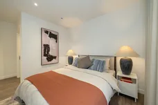 Aviator Drive London NW2 photo 7