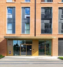 Aviator Drive London NW2 photo 15
