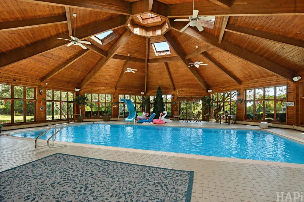 35 Revere Dr, South Barrington, IL 60010