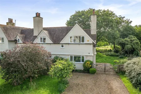 Bloomsbury Close, Woburn, MK17