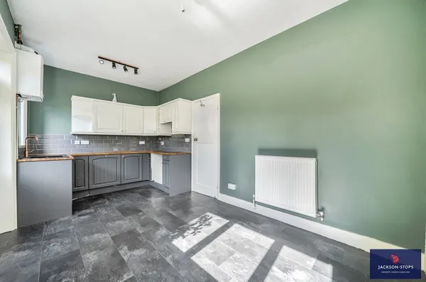 Bloomsbury Close, Woburn, MK17 photo 3