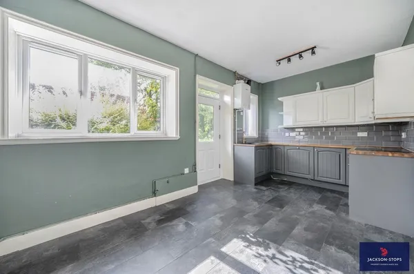Bloomsbury Close, Woburn, MK17 photo 4