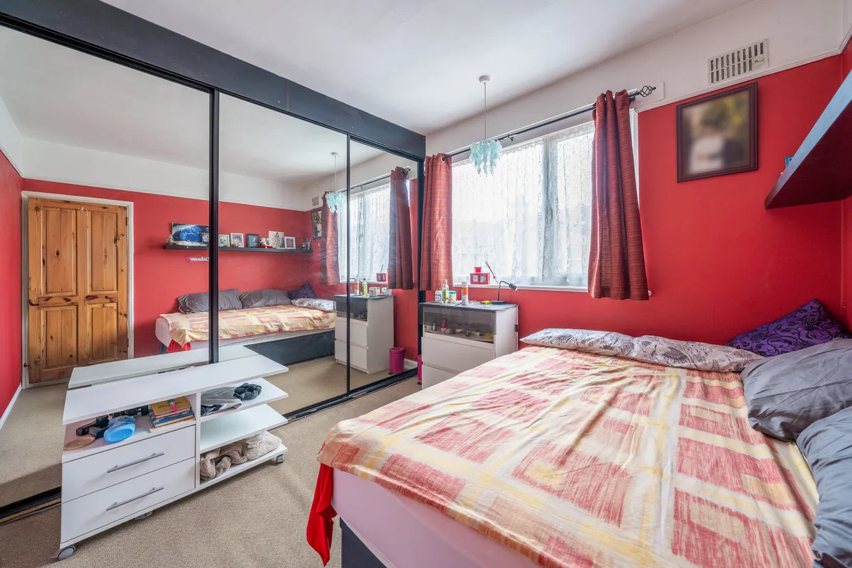 Hillbrook Road, London, SW17 photo 3