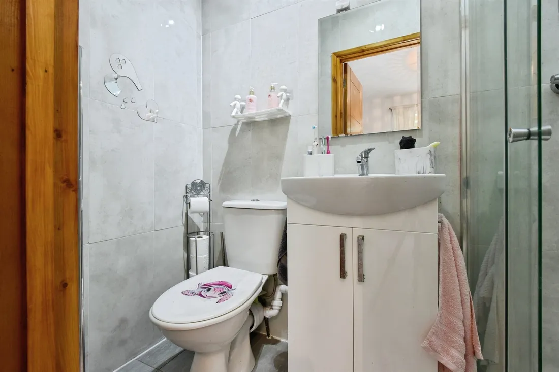 Property photo 33