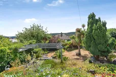 Hemp Gardens, Minehead
