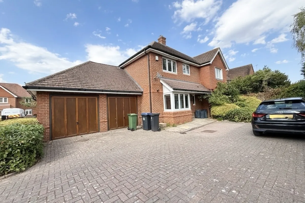 Nower Close East, DORKING