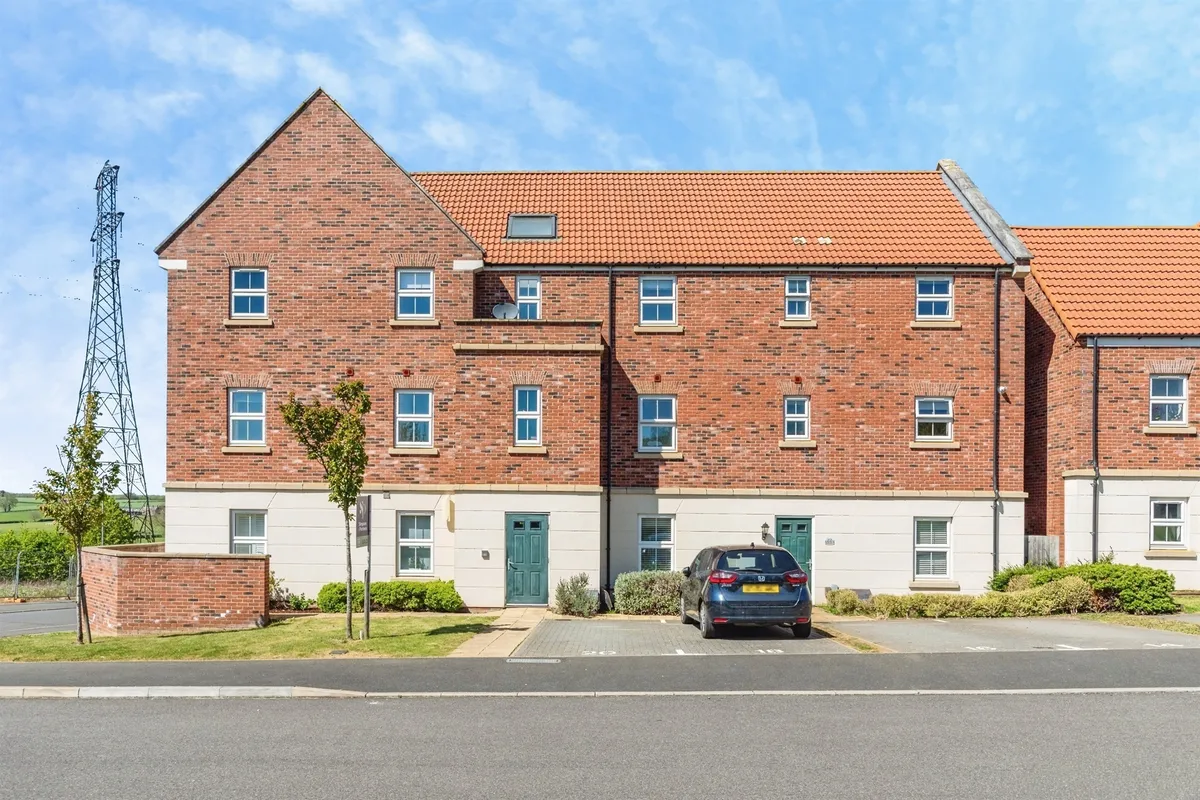 Nina Carroll Way, Kettering