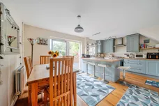 Williamson Close, Haslemere, GU27 photo 2
