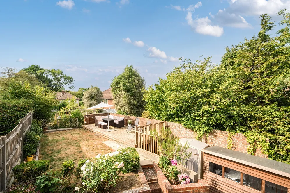 Williamson Close, Haslemere, GU27 photo 4