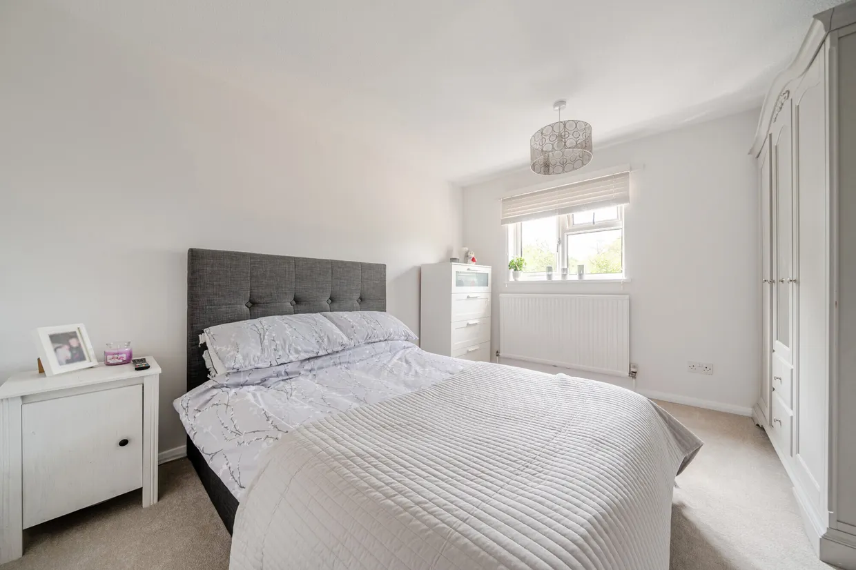 Williamson Close, Haslemere, GU27 photo 9