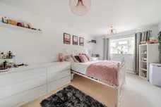 Williamson Close, Haslemere, GU27 photo 12