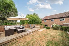 Williamson Close, Haslemere, GU27 photo 18