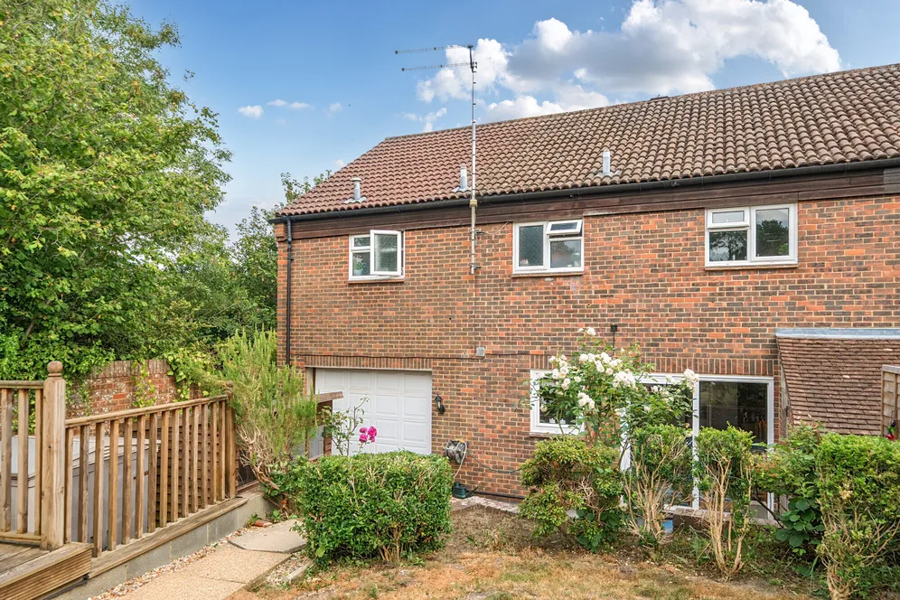 Williamson Close, Haslemere, GU27 photo 20