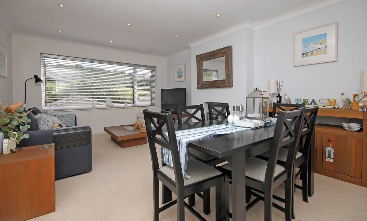 Lon Conwy, Benllech, Tyn-y-Gongl, Isle of Anglesey, LL74