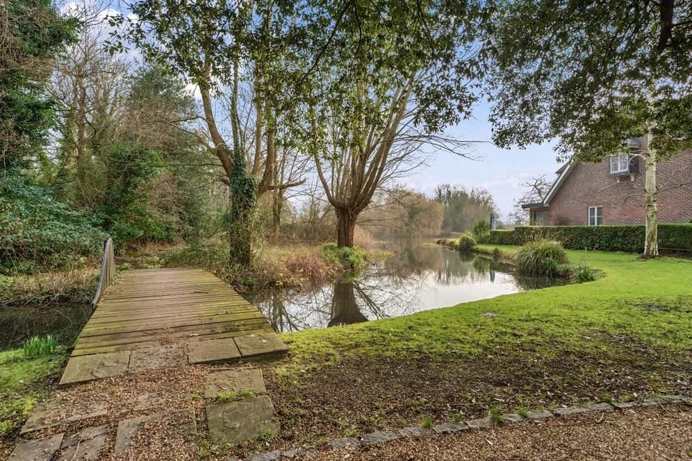 Amerden Lakes Maidenhead SL6 photo 7