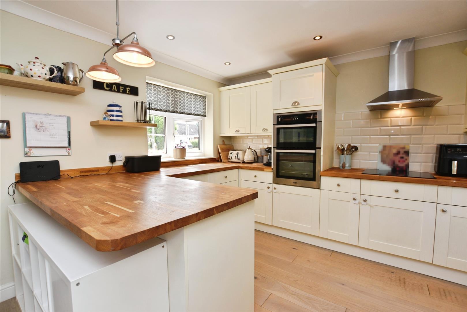 Chestnut Garth, Burton Pidsea, Hull Image 10