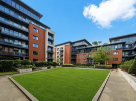 Chartfield Avenue, London photo