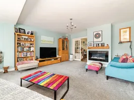 London Road, Hertford Heath, Hertford thumb 3