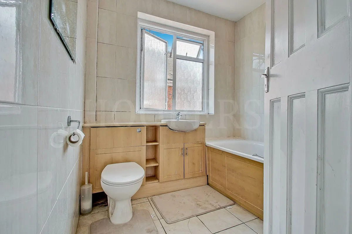 Dollis Hill Lane, London, NW2