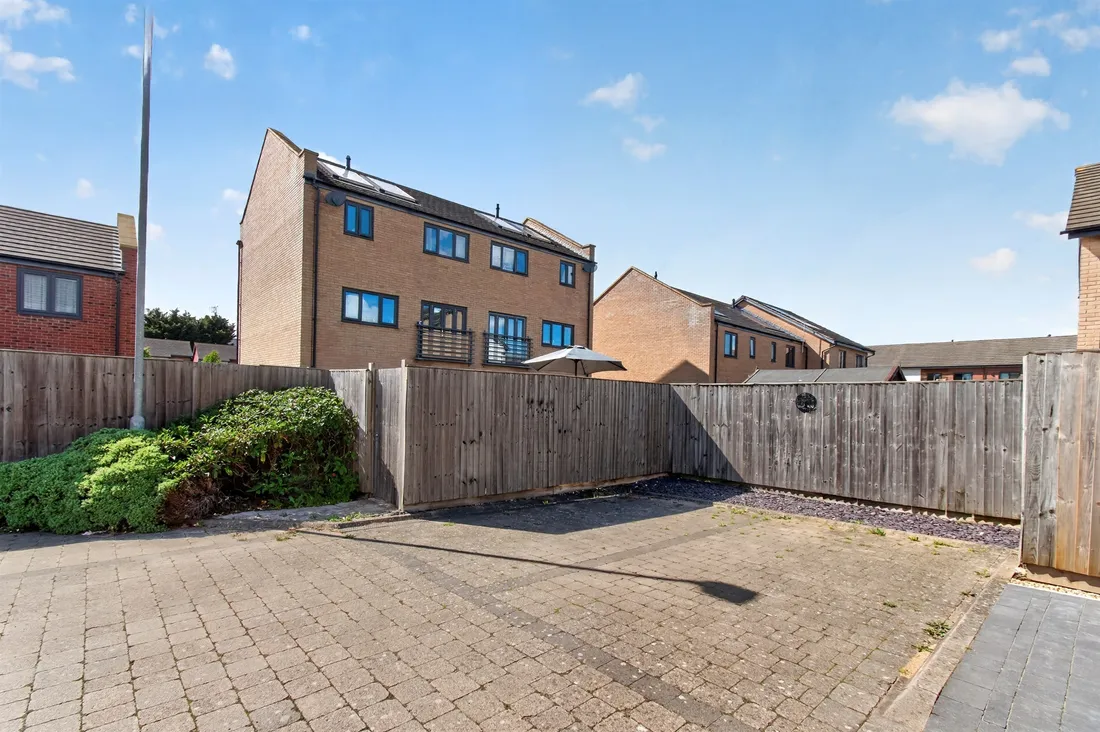 Property photo 25