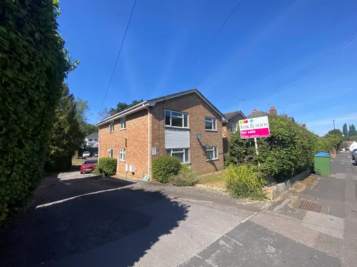 Woodmill Lane, SOUTHAMPTONphoto