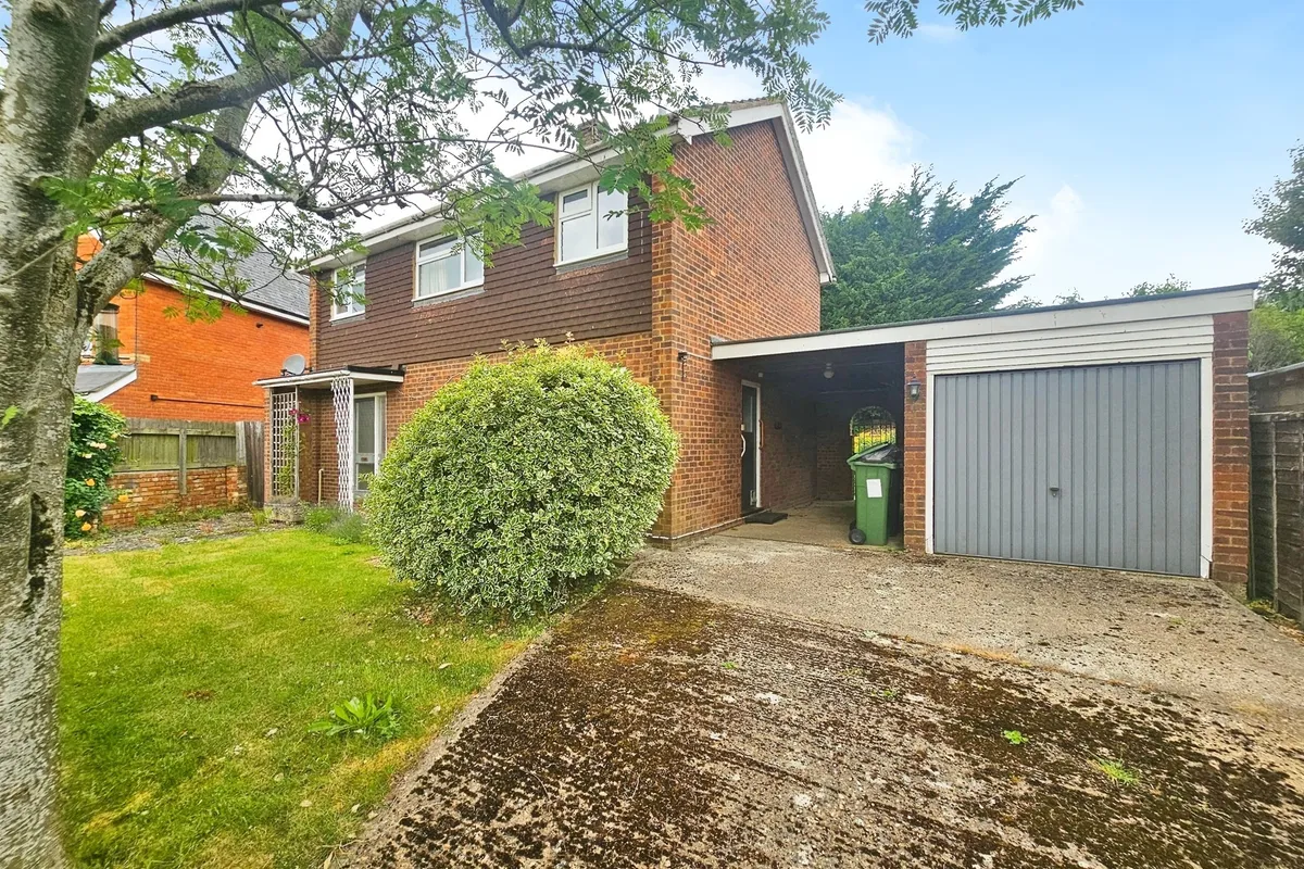 Baker Street, Waddesdon, Aylesbury