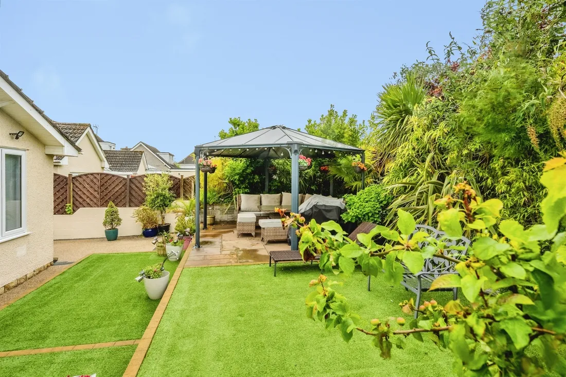 Property photo 32