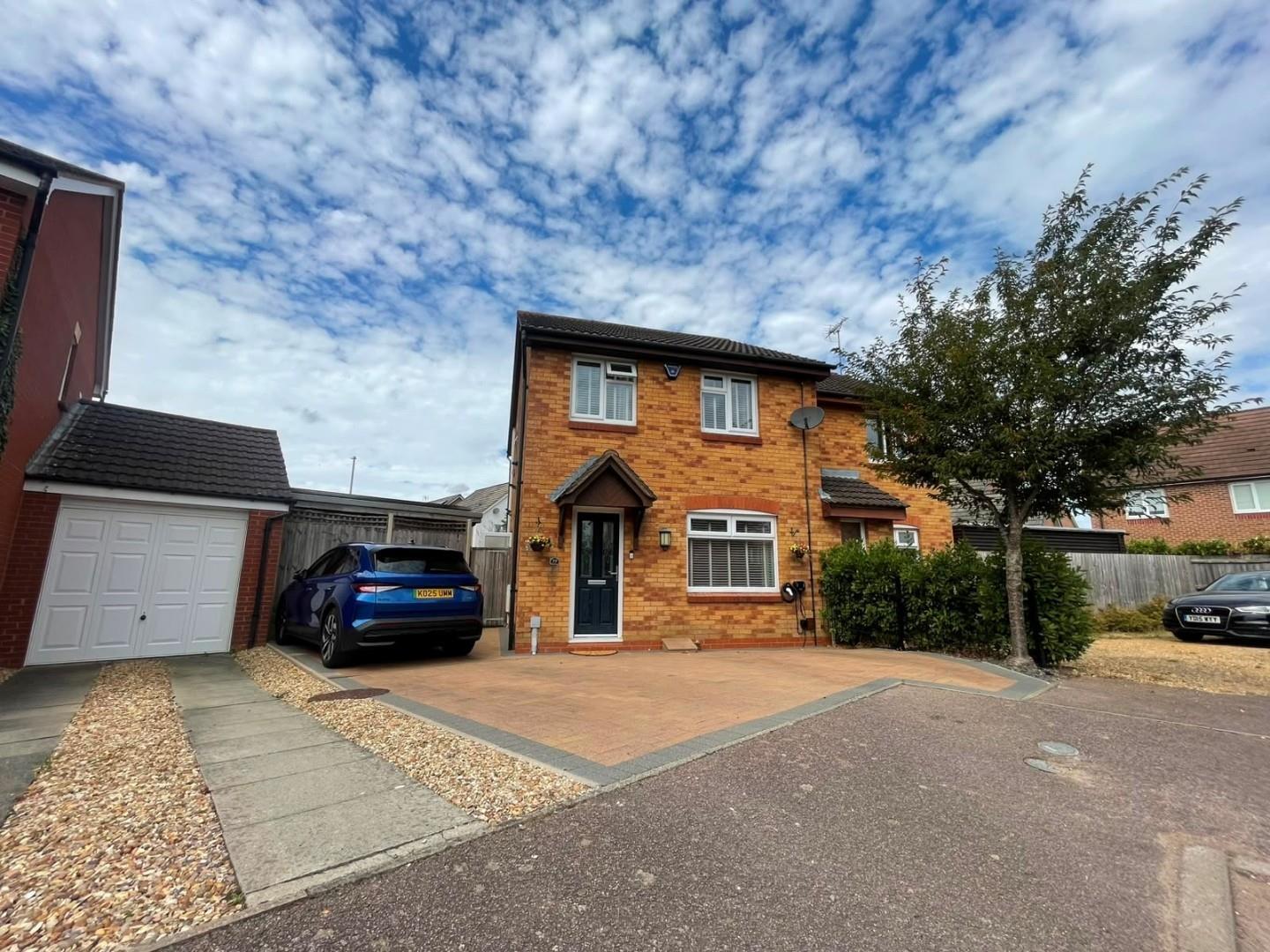 Tate Grove, Hardingstone, Northampton Image 1