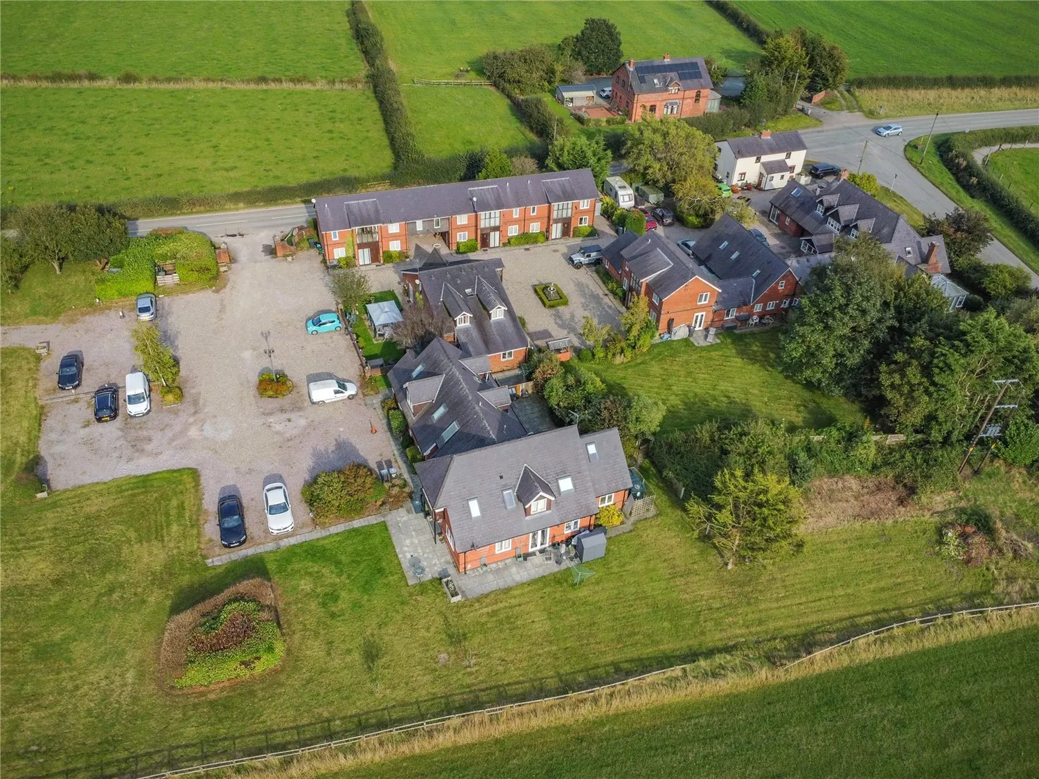Parkside, Nr Rossett, LL12 photo 2