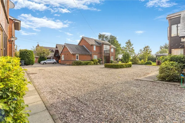 Parkside, Nr Rossett, LL12 photo 14