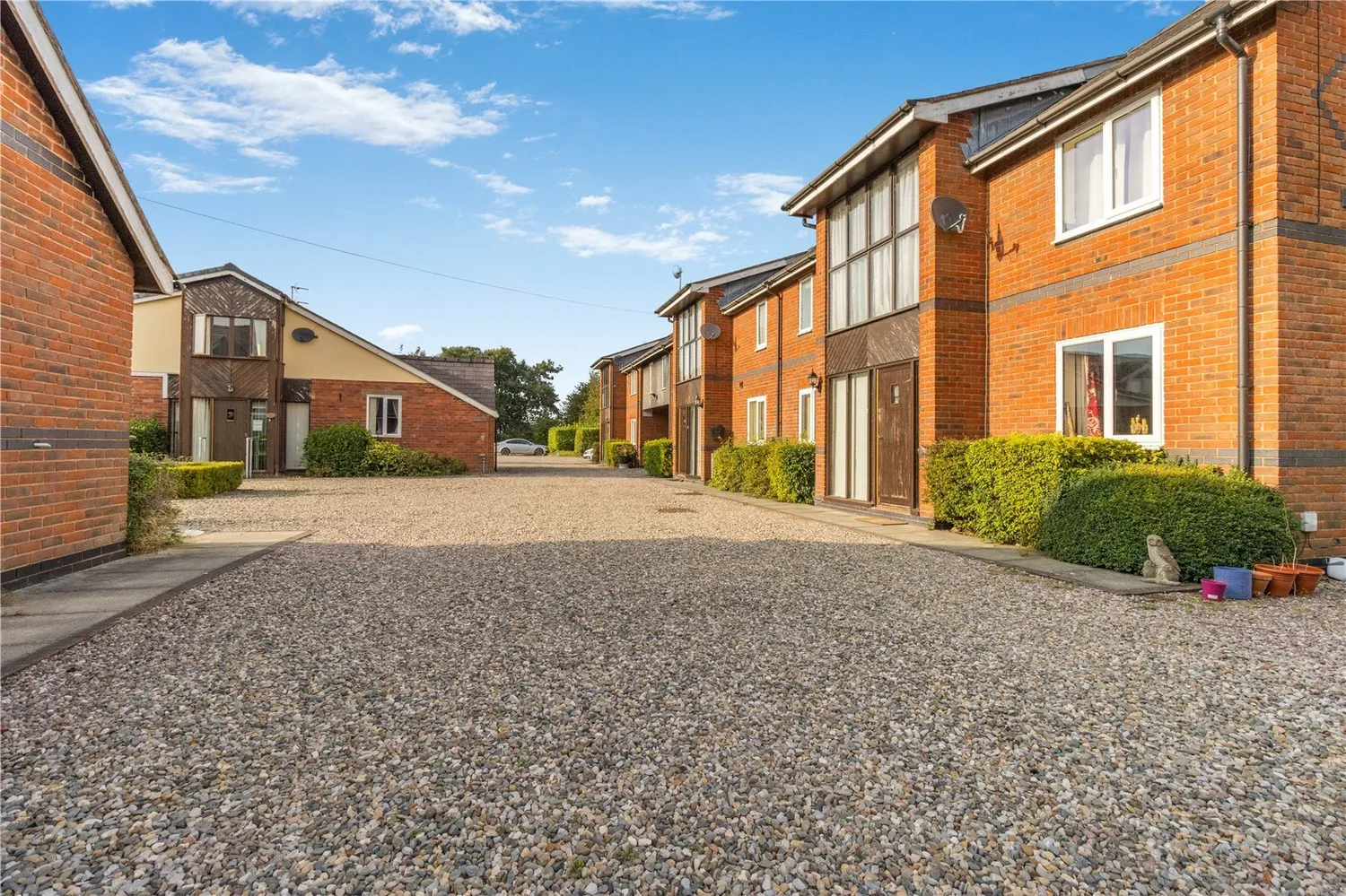 Parkside, Nr Rossett, LL12 photo 18