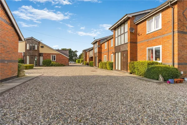 Parkside, Nr Rossett, LL12 photo 18