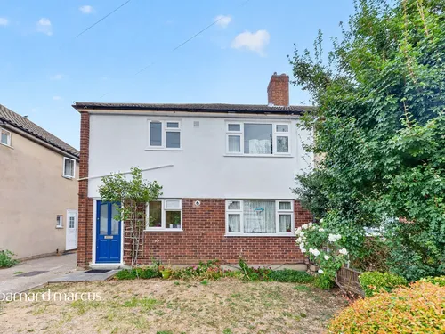 St. James Avenue, Suttonphoto