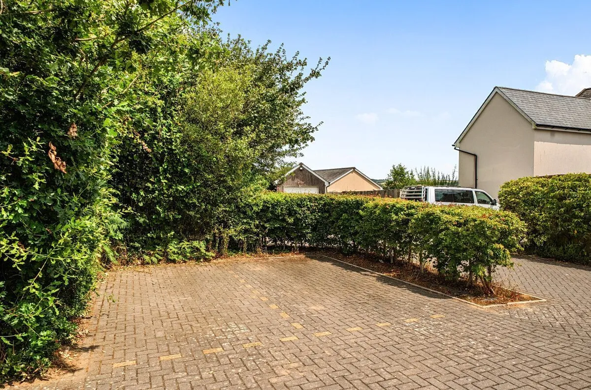 Cedar Drive, Loddiswell