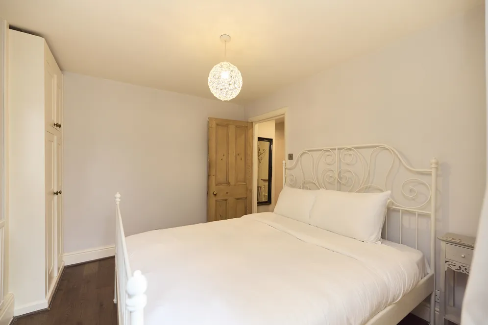 Taybridge Road, London, SW11 photo 6