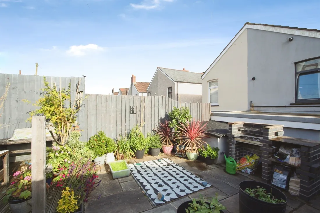 Property photo 25