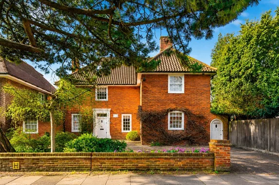 Edgehill Road, Ealing, W13