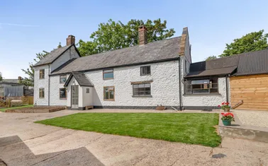 Clayhidon, Cullompton