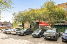 Enfield Road, Enfield