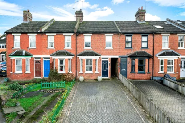 Weymouth Street, Apsley, Hertfordshire, HP3 9SJ